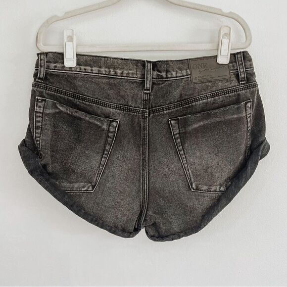 One Teaspoon Double Bass Relaxed Fit Twisted Cuff Bandit Jean Denim Shorts Sz 28 - Picture 5 of 9